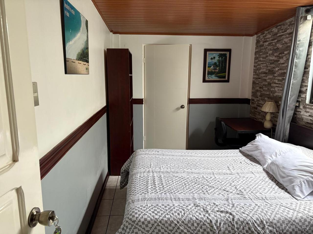 Sunrise By A-1 Bed and Breakfast Alajuela Exteriör bild